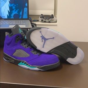 Retro 5 alternate grape size 13